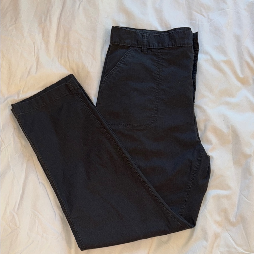 Eddie Bauer Women's Charcoal Capris
